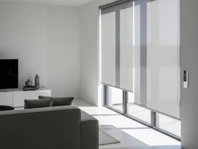 AKILLI MOTORLU SCREEN PERDE, Uzaktan kontrol, Zaman ayarlı 